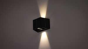 Corp iluminat arhitectural, cu panou fotovoltaic - Img 2