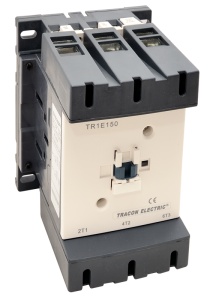 Contactor pentru curenţi mari