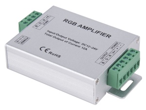 Amplificator de semnal pentru benzi cu LED-uri