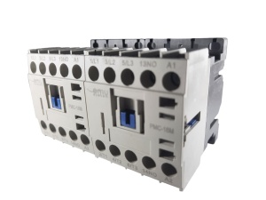 Contactor mini reversibil 12A alimentare bobina la 24V AC 3 poli + 2 contacte normal deschise NO - Img 1
