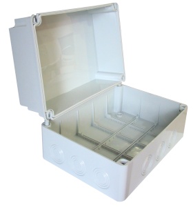 Doză mat. plast. orificii preştanţate, cu capac, gri