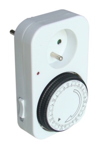 Programator electromecanic cu priză cu CP tip pin, zilnic