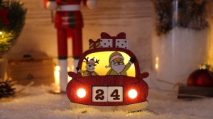 Calendar LED Crăciun cu cuburi mașină, din lemn, cu baterii - Img 2