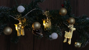 Lanț de lumină LED de Crăciun, cerb , din metal, cu baterii - Img 3
