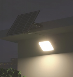 Proiector LED 30W 4800lm lumină naturală 4000K cu panou solar , cablu 5 metri , telecomandă si senzor de mișcare, acoperire 100-150m² - Img 2