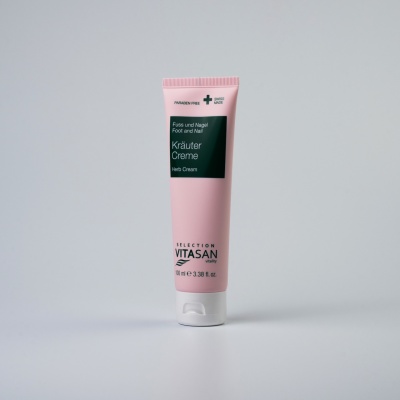 Cremă pentru îngrijirea picioarelor umflate cu extract de arnică și nalbă de padure - 100 ml.