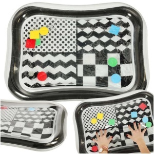 Covoraș de apă gonflabil cu modele contrastante alb-negru 65cm x 50cm