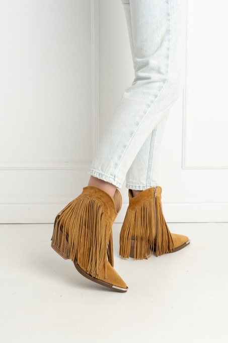 Ciocate - Tassels - Camel - 10