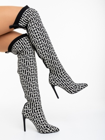 Γυναικείες μπότες μαύρες με τακούνι από οικολογικό δέρμα και ύφασμα Patyria - Img 3