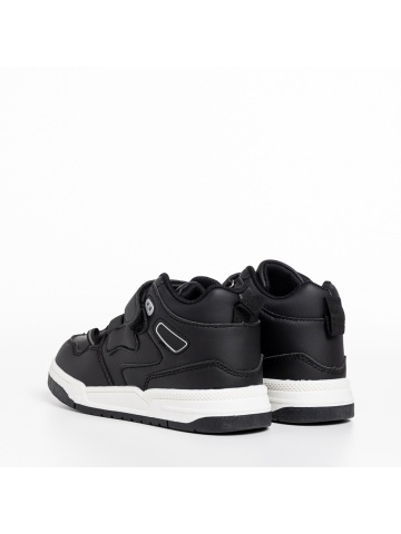 Παιδικά αθλητικά παπούτσια μαύρα από οικολογικό δέρμα Richey - Img 3