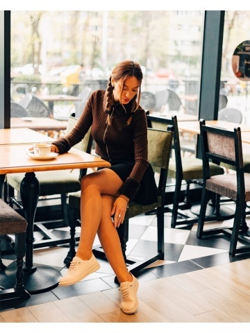 Γυναικεία casual παπούτσια μπεζ από οικολογικό δέρμα Livista - Img 2
