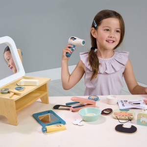 Salon de Coafură din Lemn pentru Păpuși – Joc de Rol Hair Salon cu Oglindă Rotativă și 18 Accesorii - Tender Leaf Toys - Img 3