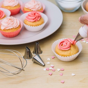 Set patiserie cu platou rotativ, 106 piese cu sabloane pentru ornarea prajiturilor - Img 3