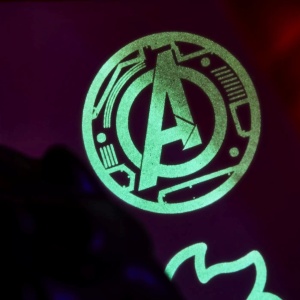 WOW! Pods - Figurină Marvel Hulk cu POD Hexagonal UV & Senzor IR, Lumini Interactive, Colecționabilă - Img 4