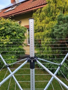 Uscator de haine rotativ 50 m fir, pentru gradina, inaltime reglabila si suport fixare - Img 5