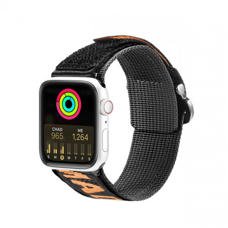 Каишка Dux Ducis Outdoor - Apple Watch Ultra 49mm / Ultra 2 49mm / 45mm Series 9 / 45mm Series 8 / 45mm Series 7 / 44mm SЕ (2nd gen) / 44mm SE / 44mm Series 6 / 44mm Series 5 / 44mm Series 4 / 42mm Series 3 / 42mm Series 2 черен / оранжев