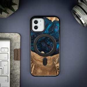 Дървен гръб BEWOOD Unique Wood and Resin MagSafe - iPhone 12 / 12 Pro Neptune тъмносин / черен - Img 3