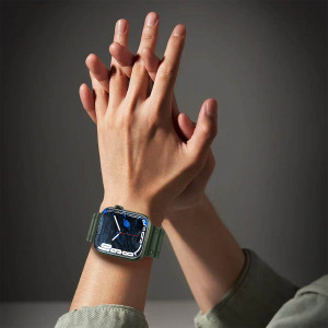 Каишка със стоманена закопчалка Triple Protection - Apple Watch 41mm Series 9 / 41mm Series 8 / 41mm Series 7 / 40mm Series 6 / 40mm SE / 40mm Series 5 / 40mm Series 4 / 38mm Series 3 / 38mm Series 2 / 38mm (1st gen) бял - Img 14