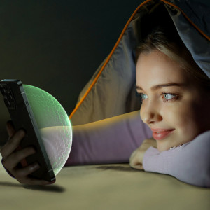 Закален стъклен протектор с пълно покритие JOYROOM Knight Green с филтър против синя светлина - iPhone 13 Pro Max / 14 Plus (JR-G03) с черна рамка - Img 3