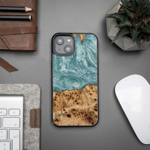 Дървен гръб BEWOOD Unique Wood and Resin - iPhone 15 Plus Uranus син / бял - Img 2