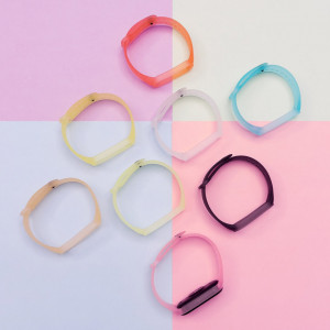 Силиконова каишка Silicone - Xiaomi Mi Band 5 златен - Img 3
