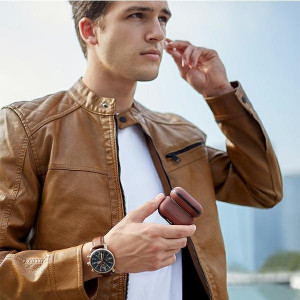 Калъф за слушалки от естествена кожа UNIQ Terra - AirPods Pro червен - Img 6