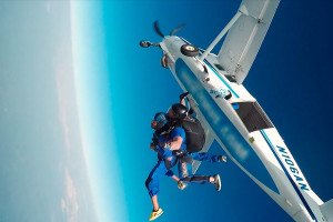 15000ft Ultimate Tandem Skydive - Img 1