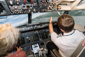 Boeing 737 Flight Simulator Experience, 60 minutes - Img 2