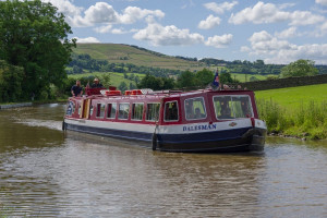 Sunday Roast Dinner Cruise on the Leeds & Liverpool Canal for Two