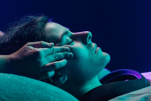 Tangled Hair Upper Body and Head Massage Experience at Lush Spa - Img 2