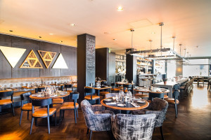 Luxury 5* London One Night Break with Champagne for Two at South Place Hotel - Img 3