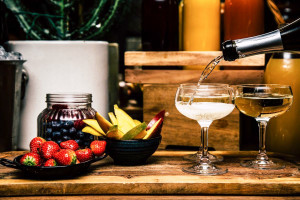 One Night Break for Two with Bottle of Prosecco at the London Corner City Hotel