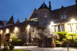 Spa Relaxation with Lunch and Fizz for Two at DoubleTree by Hilton Cadbury House - Img 3