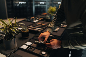 Build Your Own Watch with Bespoke Engraving at Kartel - Img 4
