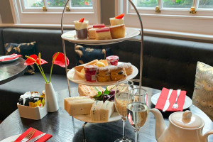 Champagne Afternoon Tea and Thames River Cruise for Two - Img 2