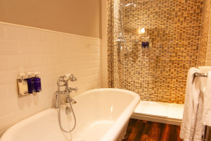One Night Soothing Spa Break with Dinner and Treatment for Two at Bannatyne Darlington Hotel - Img 4