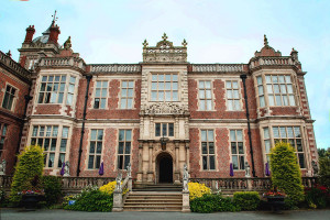 Weekend Serenity Spa Day with Treatment, Lunch and Fizz for Two at the 4* Q Hotels Collection - Img 3