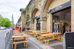 Brewery Tour & Beer Tasting with Cheeseboard for Two at Bianca Road Brew Co - Img 4