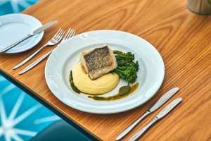 Romantic One Night Pamper Escape with Dinner and Prosecco for Two at Crowne Plaza, Marlow - Img 4