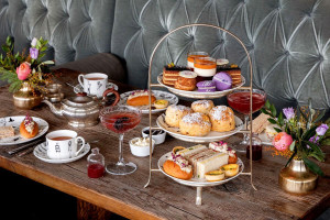 Theatrical Inspired Afternoon Tea for Two at The Swan at The Globe - Img 2