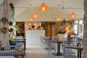 Visit to Blenheim Palace and Lunch at The Crown in Woodstock for Two - Img 2