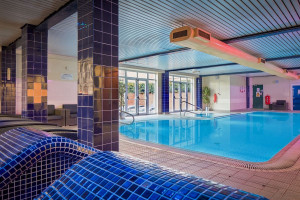 Weekend Serenity Spa Day with Treatment, Lunch and Fizz for Two at the 4* Q Hotels Collection - Img 4
