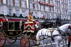 Royal Cocktails with Sharing Dishes for Two at the 5* Rubens at the Palace Hotel, London - Img 3