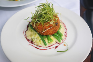 Bateaux Five Course a la Carte Thames Dinner Cruise with Free Flowing Wine for Two - Img 3