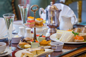 Visit to Kensington Palace and Champagne Afternoon Tea for two at the 5* Bentley Hotel, London - Img 4