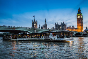 Bateaux London Three Course Thames Dinner Cruise with Wine for Two - Img 2