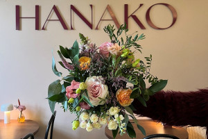 Hand-Tied Floral Bouquet Workshop and Bottomless Prosecco for Two with Hanako Flowers