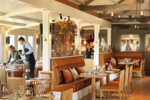 Midweek Summer Golf Experience with 18 Holes, Breakfast and Lunch at The 5* Grove Hotel - Img 3