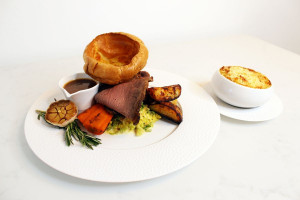 Three Course Sunday Lunch with Wine for Two at the Luxury 5* Lowry Hotel, Manchester - Img 3