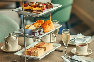 Two Night Break with Dinner, Afternoon Tea and Tickets to Windsor Castle for Two at the Crowne Plaza Reading East
